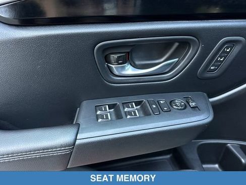 Certified 2024 Honda Pilot Touring image 13