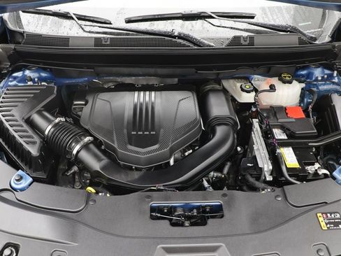 Used 2024 Chevrolet Traverse LT w/ Midnight/Sport Edition image 25