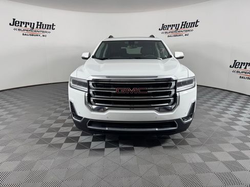 Used 2023 GMC Acadia SLE w/ Driver Convenience Package image 7