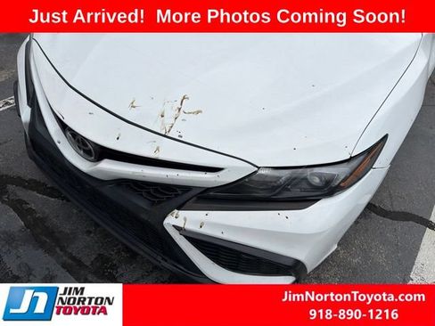 Used 2021 Toyota Camry SE FWD image 7