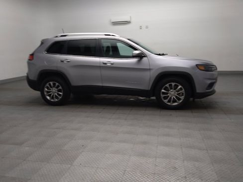 Used 2021 Jeep Cherokee Latitude Plus FWD image 11