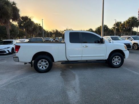 Used 2004 Nissan Titan LE w/ (OF1) LE Off-Road Pkg AWD/4WD image 5