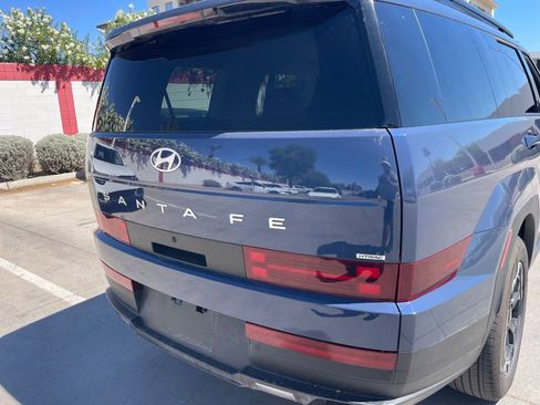 Used 2025 Hyundai Santa Fe SEL image 4