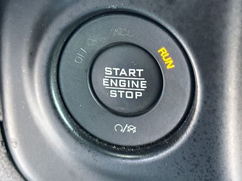 Used 2021 Jeep Gladiator Overland AWD/4WD image 33
