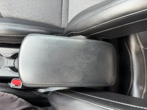 Used 2019 Jeep Compass Latitude AWD/4WD image 29