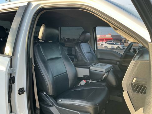 Used 2019 Ford F250 XLT w/ FX4 Off-Road Package image 17