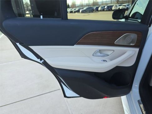 New 2025 Mercedes-Benz GLE 450 4MATIC image 15