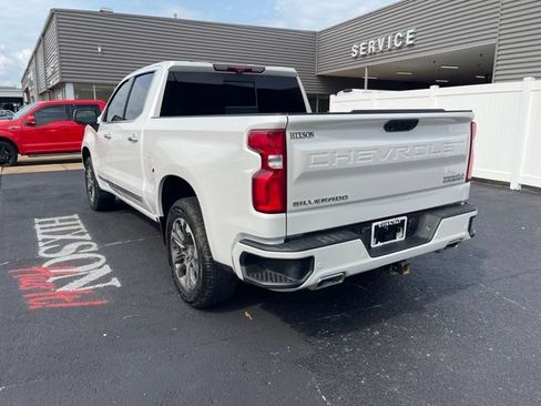 Used 2022 Chevrolet Silverado 1500 High Country w/ Technology Package AWD/4WD image 5
