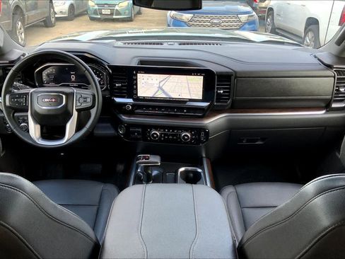 Used 2024 GMC Sierra 1500 SLT image 16
