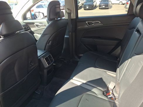Used 2024 Kia Sportage EX image 22