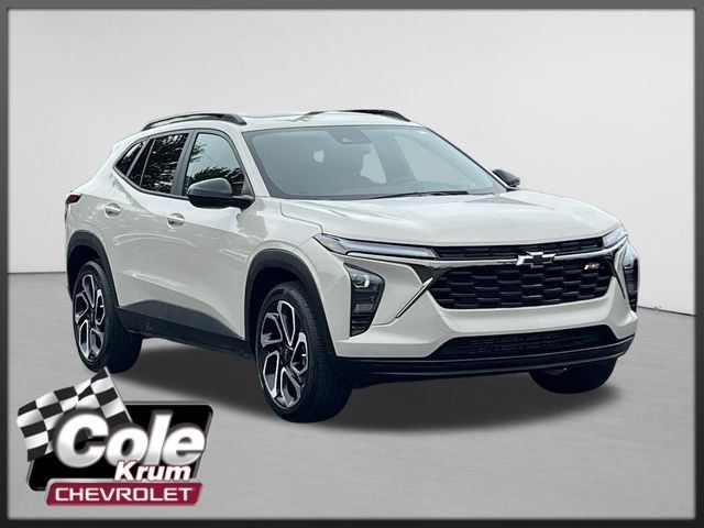 Used 2026 Chevrolet Trax RS w/ Sunroof Package FWD image 1