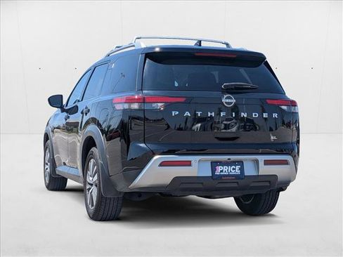 Used 2024 Nissan Pathfinder SL image 8
