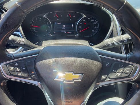 Used 2020 Chevrolet Equinox LT AWD/4WD image 10