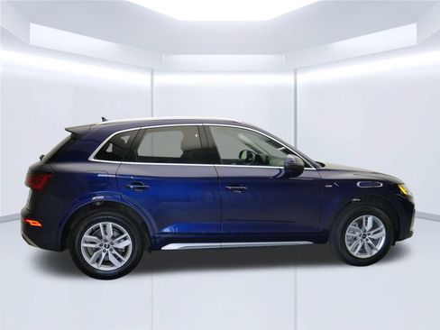Used 2023 Audi Q5 2.0T Premium w/ Convenience Package AWD/4WD image 9
