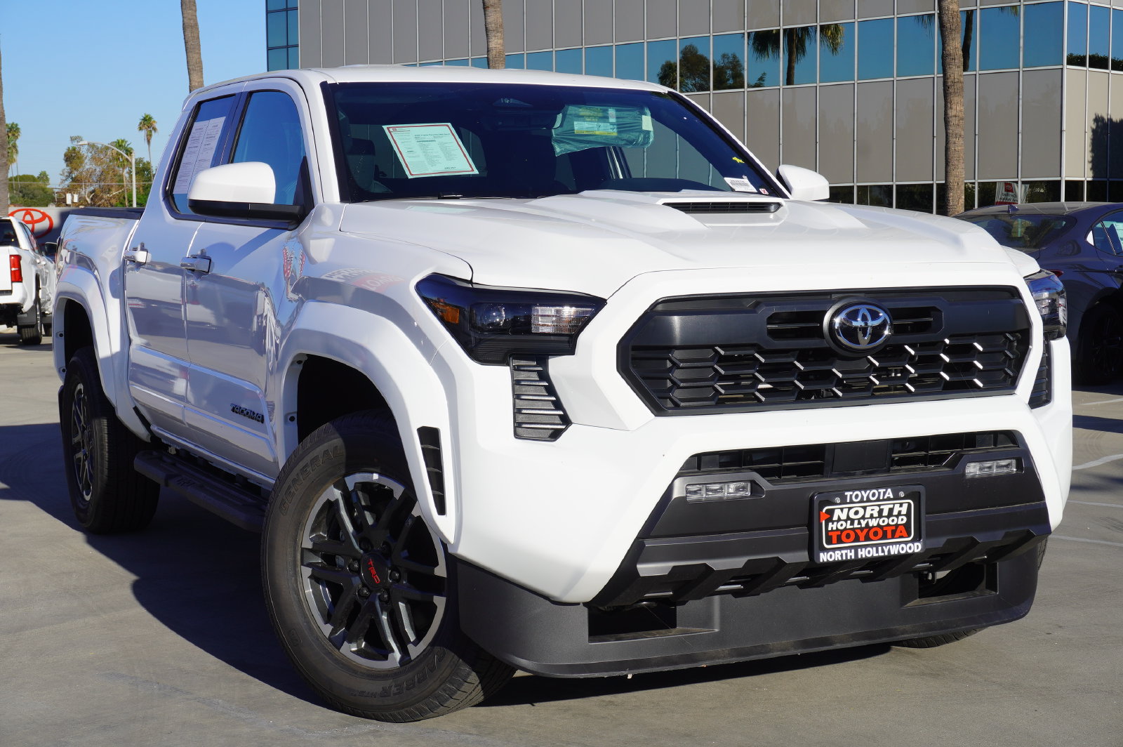 Certified 2026 Toyota Tacoma TRD Sport AWD/4WD image 2