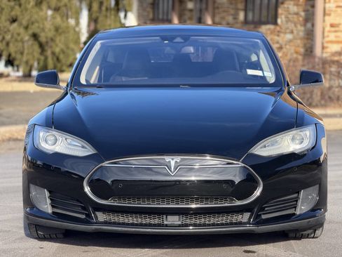 Used 2016 Tesla Model S 60 image 4