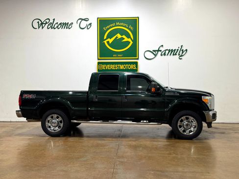 Used 2016 Ford F250 XLT w/ FX4 Off-Road Package image 2