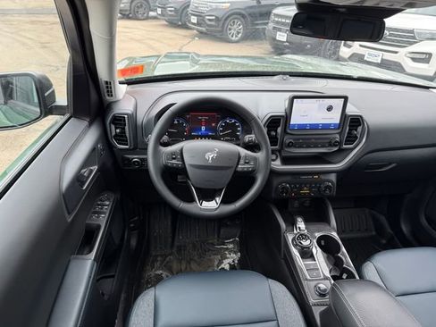 Used 2024 Ford Bronco Sport Outer Banks w/ Tech Package image 6