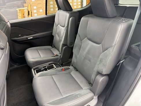 Used 2024 Lexus TX 500h AWD w/ Technology Package image 24