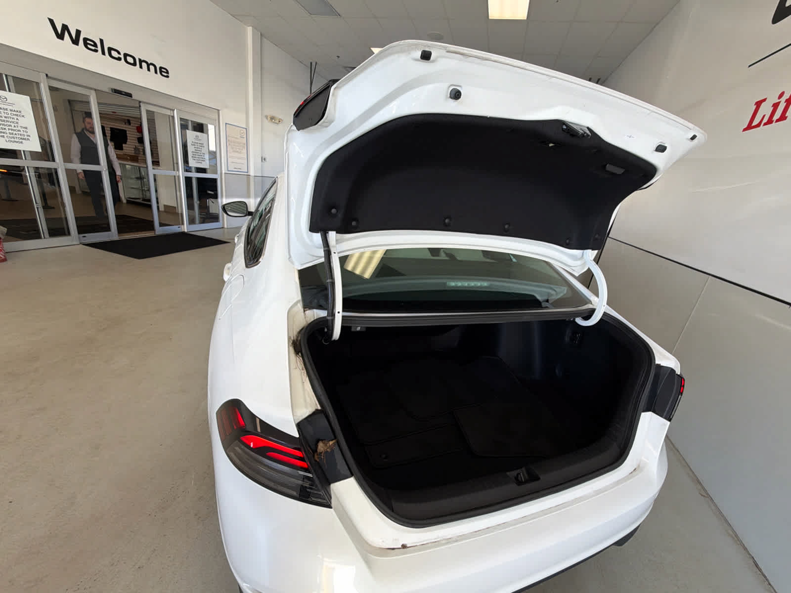 Used 2023 Honda Accord EX image 30