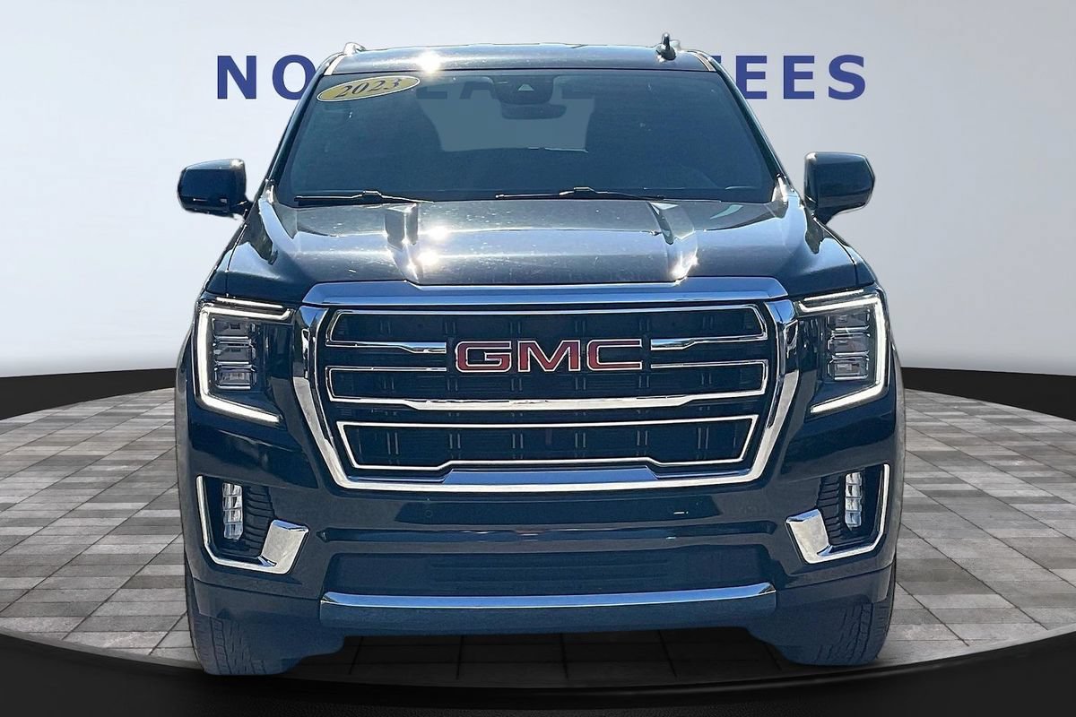 Used 2023 GMC Yukon SLT RWD image 2