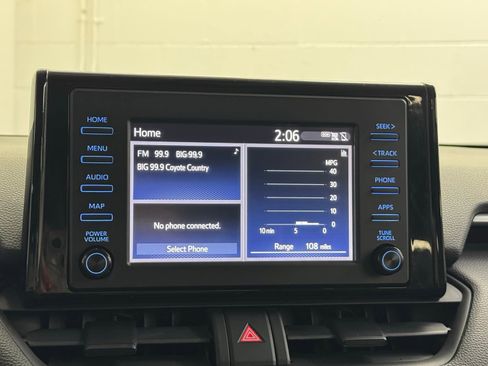 Used 2019 Toyota RAV4 XLE w/ Carpet Mat Package image 20