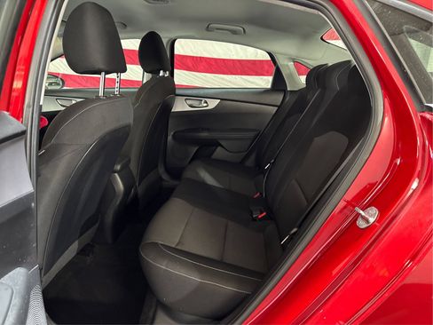 Used 2024 Kia Forte LXS w/ LXS Technology Package FWD image 10