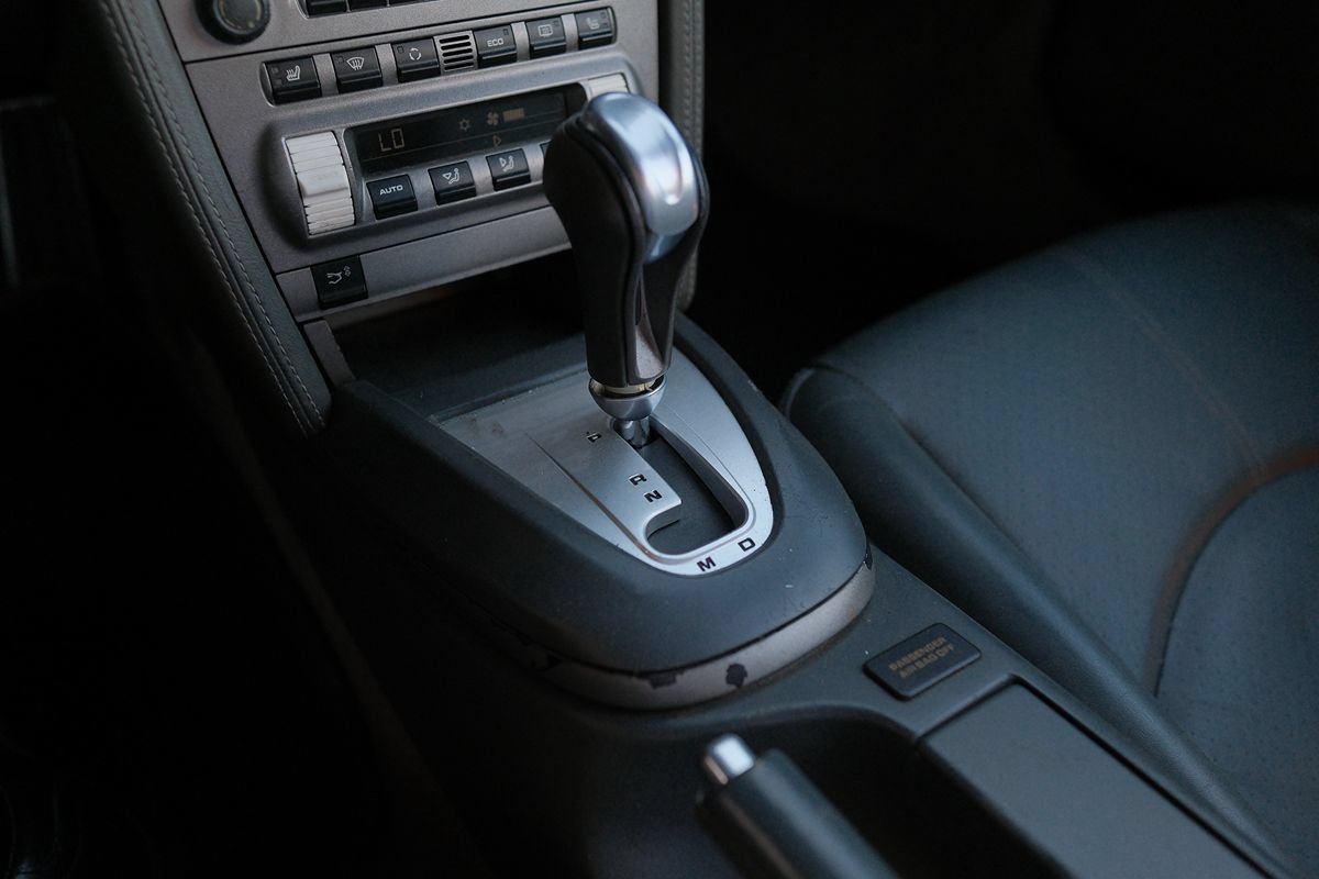Used 2006 Porsche 911 Carrera RWD image 19