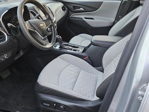 Used 2020 Chevrolet Equinox LS w/ LS Convenience Package image 15