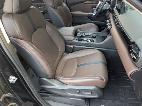 Used 2023 Honda Pilot Elite image 22