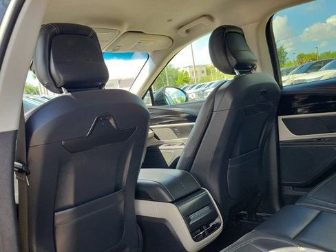 Certified 2025 Lincoln Nautilus Premier AWD/4WD image 14