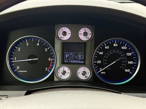 Used 2011 Lexus LX 570 4WD w/ Luxury Pkg image 17
