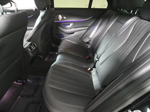 Used 2022 Mercedes-Benz E 350 Sedan image 5