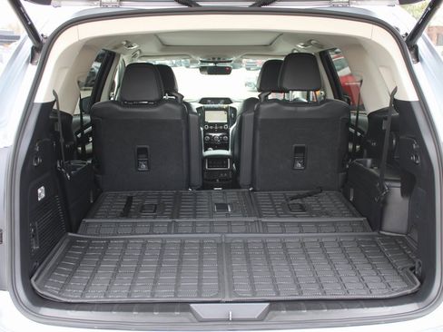 Certified 2022 Subaru Ascent Limited w/ Technology Package image 33