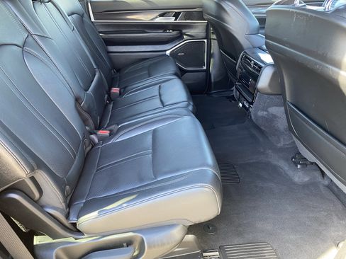 Used 2024 Jeep Wagoneer L 4WD image 13