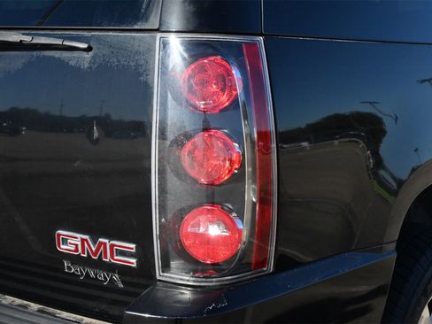 Used 2008 GMC Yukon Denali image 22