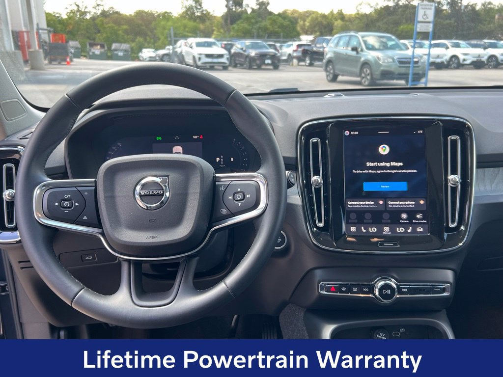 Certified 2026 Volvo XC40 B4 Core FWD image 20