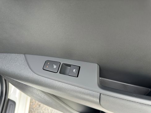 New 2025 Kia Niro Wind w/ Wind Preserve Package FWD image 26