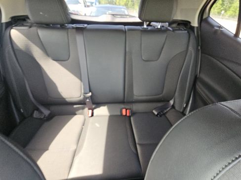 Used 2025 Buick Encore GX Preferred FWD image 4
