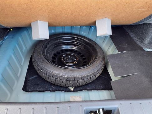 Used 2024 Nissan Versa S w/ Trunk Package image 25