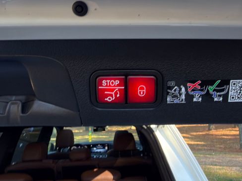 New 2026 Mercedes-Benz GLS 450 4MATIC image 18