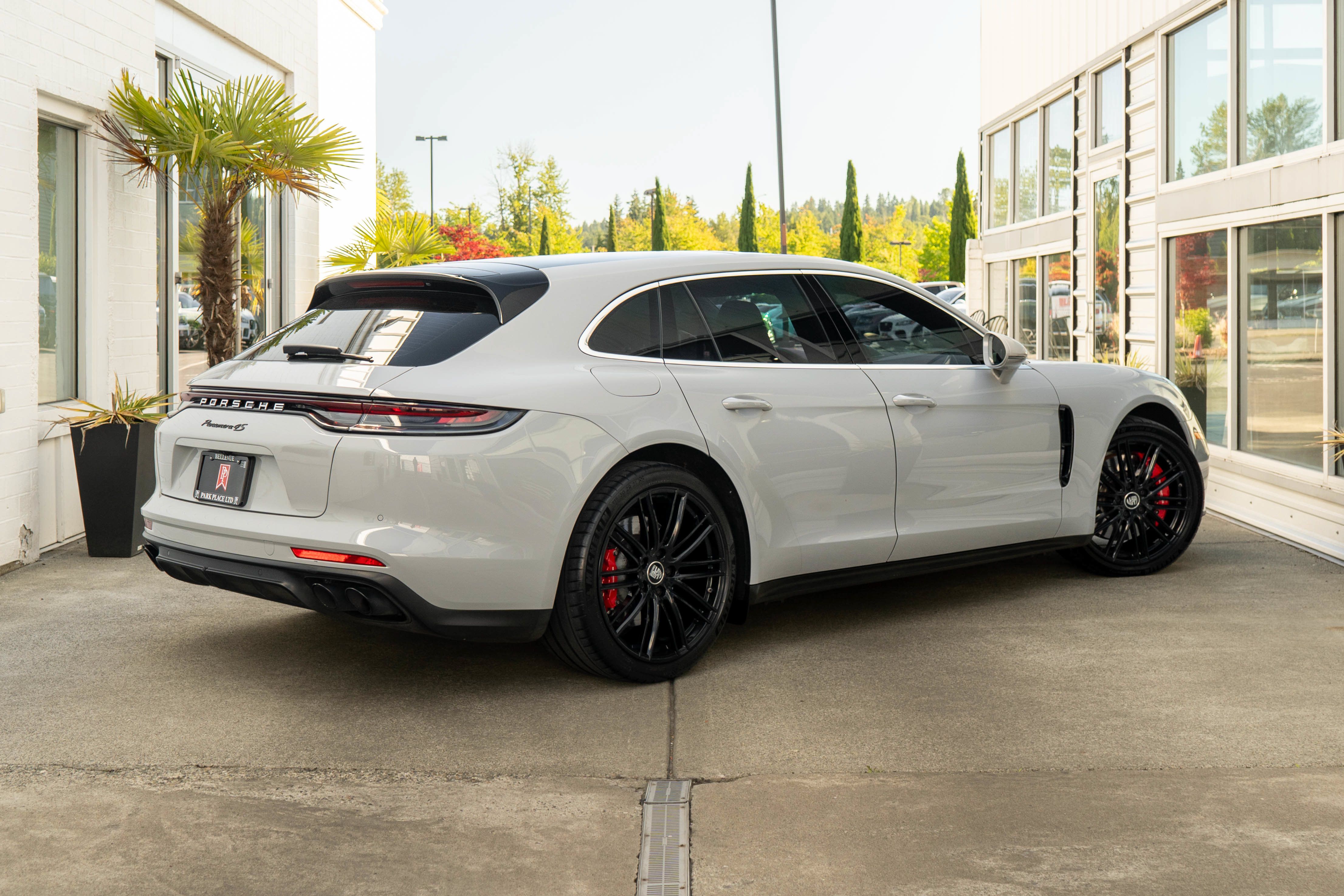 Used 2023 Porsche Panamera 4S AWD/4WD image 6