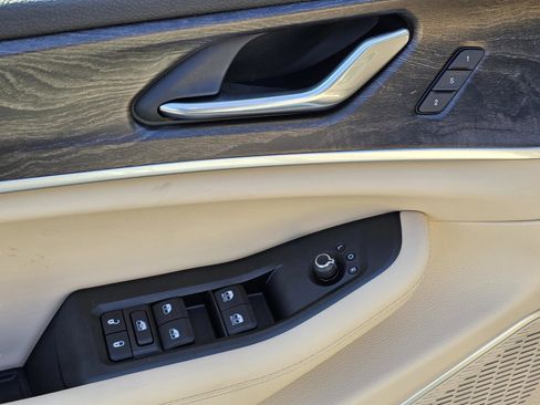 New 2026 Jeep Grand Cherokee Limited image 16