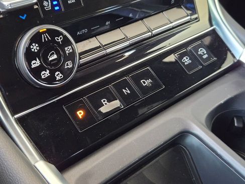Used 2025 Nissan Armada Platinum Reserve AWD/4WD image 20