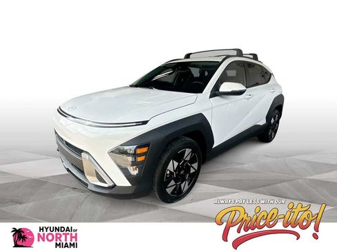 Used 2025 Hyundai Kona SEL FWD image 1