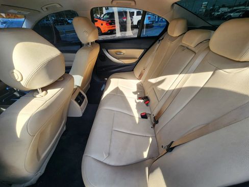 Used 2018 BMW 320i Sedan image 14