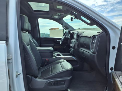 Used 2021 GMC Sierra 3500 Denali w/ Denali Ultimate Package AWD/4WD image 33
