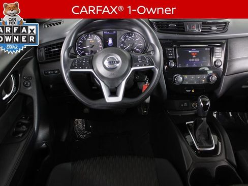 Certified 2018 Nissan Rogue S image 5