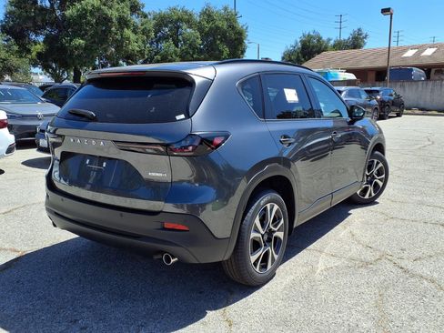 New 2026 MAZDA CX-5 Preferred image 5