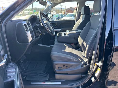 Used 2017 Chevrolet Silverado 1500 LT w/ Midnight Edition image 14